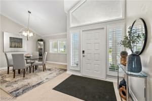 6605 Southfork, Naples, FL 34108 - MLS#225066445