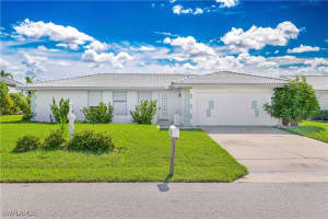110 Hibiscus Dr, Punta Gorda