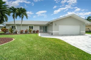 924 24th Street, Cape Coral, FL 33990 - MLS#225066480