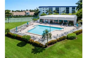 555 Park Shore Drive, Naples, FL 34103 - MLS#225066481