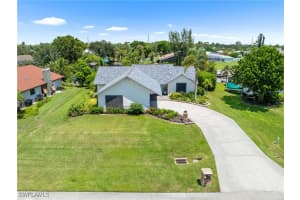 20561 Porthole Ct, Estero