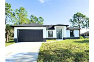 103 6th Street, Lehigh Acres, FL 33972 - MLS#225066576