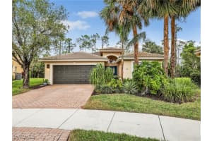 2446 Butterfly Palm Drive, Naples, FL 34119 - MLS#225066579