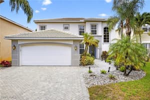 9896 Colonial Walk S, Estero