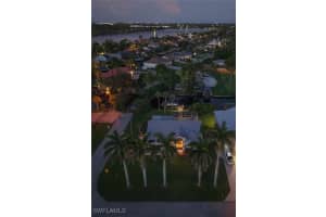 6075 Island Park Ct, Fort Myers