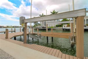 481 Maunder Court, Marco Island, FL 34145 - MLS#225066709