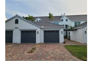 5945 Sand Wedge Ln 1005, Naples