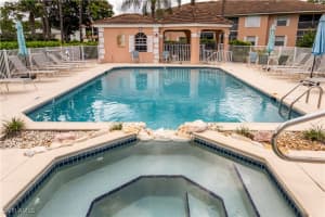 575 Augusta Blvd 6, Naples