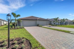 19592 Hinkley Dr, Estero