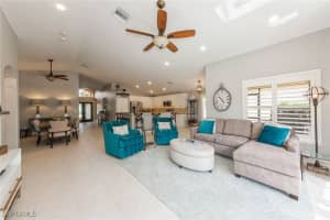 2438 Butterfly Palm Drive, Naples, FL 34119 - MLS#225066781
