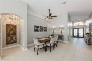 2438 Butterfly Palm Drive, Naples, FL 34119 - MLS#225066781