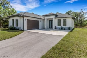 4563 10th Street, Naples, FL 34120 - MLS#225066806