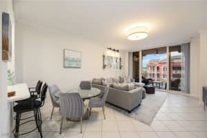 410 Bayfront Pl 2502, Naples