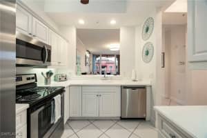 410 Bayfront Place, Naples, FL 34102 - MLS#225066807