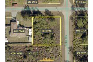 3506 13th Street, Lehigh Acres, FL 33972 - MLS#225066809