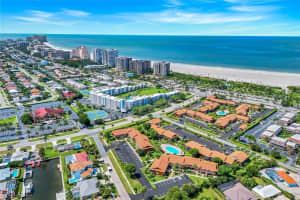 35 GREENBRIER Street, Marco Island, FL 34145 - MLS#225066842