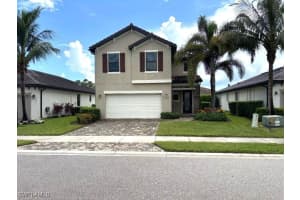 9227 Shadow Oak Ln, Naples