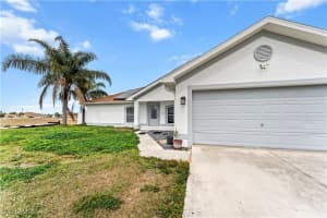 1911 15th Terrace, Cape Coral, FL 33993 - MLS#225066899