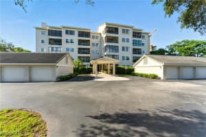900 Arbor Lake Drive, Naples, FL 34110 - MLS#225066914