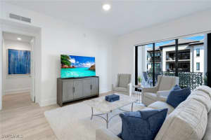 1030 3rd Avenue, Naples, FL 34102 - MLS#225067048