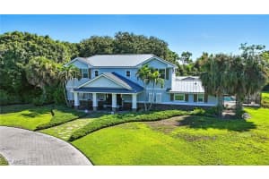 438 Gordonia Rd, Naples