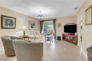 5595 Rattlesnake Hammock Rd C-19, Naples