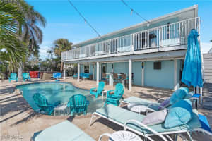 2 Avenida Carita, Fort Myers Beach, FL 33931 - MLS#225067065
