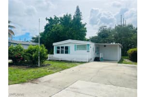 27387 Duvernay Dr, Bonita Springs