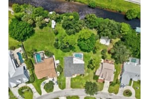 124 Sharwood Drive, Naples, FL 34110 - MLS#225067105