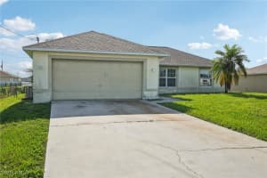 213 25th Avenue, Cape Coral, FL 33991 - MLS#225067137