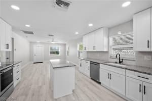 527 97th Avenue, Naples, FL 34108 - MLS#225067140