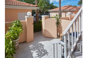 368 Woodshire Lane, Naples, FL 34105 - MLS#225067150