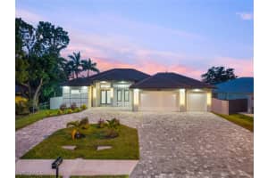 926 Gleason Pkwy, Cape Coral