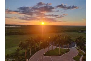 1050 Borghese Ln 804, Naples