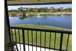 1530 Mainsail Dr 11, Naples