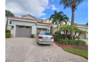 6846 Sterling Greens Dr 201, Naples