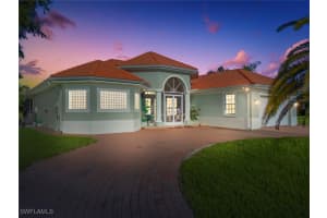 24893 Valdez Court, Bonita Springs, FL 34135 - MLS#225067238