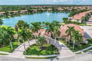 6464 Huntington Lakes Cir 103, Naples