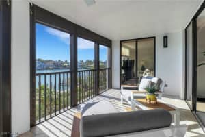 2400 Gulf Shore Boulevard, Naples, FL 34103 - MLS#225067262