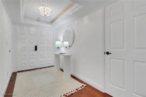 2400 Gulf Shore Boulevard, Naples, FL 34103 - MLS#225067262