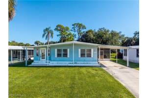 26066 Princess Ln, Bonita Springs