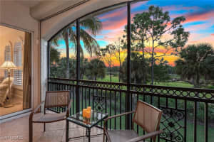 9106 Cascada Way 202, Naples