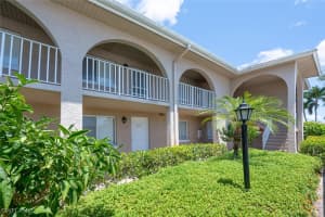 240 Pebble Beach Blvd 712, Naples