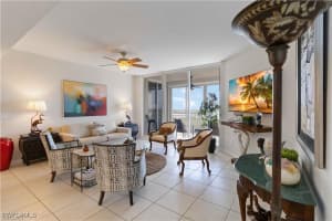 1001 Arbor Lake Drive, Naples, FL 34110 - MLS#225067359