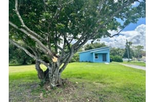 1164 Orange Ave, North Fort Myers