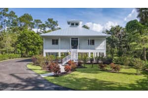 1041 20th Ave Ne, Naples
