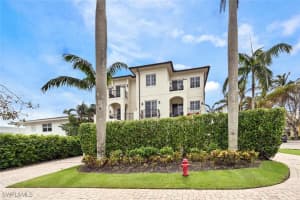 425 5th Street, Naples, FL 34102 - MLS#225067389
