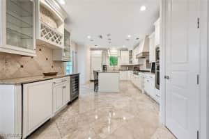 425 5th Street, Naples, FL 34102 - MLS#225067389