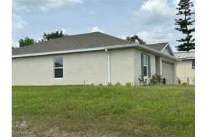 3318 26th Street, Lehigh Acres, FL 33976 - MLS#225067416
