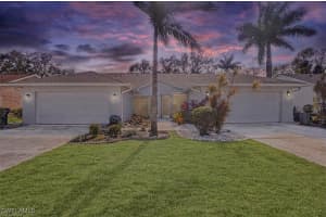 526 Saint Andrews Blvd 18, Naples